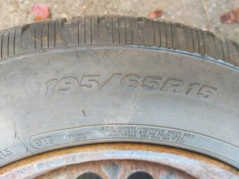 Zimní pneu 195/65 R15 - 14
