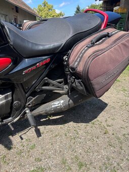 Yamaha XJR 1300 - 14