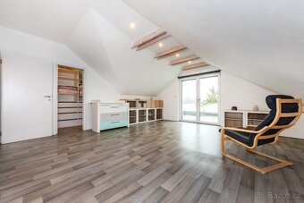 Moderní dům 6+kk + 2+kk, Čerčany, 30km od Prahy - 14