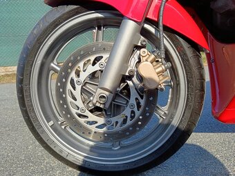 Honda VFR 750 - 14