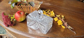 Sada starožitného nádobí z broušeného skla - 14