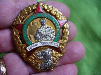 CSR-vojensky velky odznak VZORNY POHRANICNIK-60.-ta leta - 14