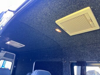 Mercedes Benz Sprinter 907 - 14