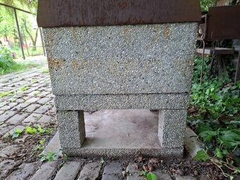 Zahradní betonový gril - 14