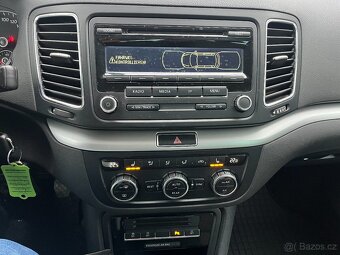 VW Sharan 2,0 TDi Bluemotion - 14