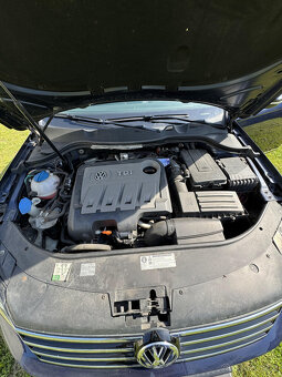 Volkswagen Passat B7 2.0 TDI, Combi, tažné - 14