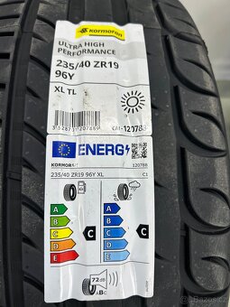 letní originál sada Škoda Superb III Canopus 19" 5x112 - 14