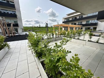 Exkluzivní novostavba 1+kk s vlastní zahrádkou Litomyšl - 14