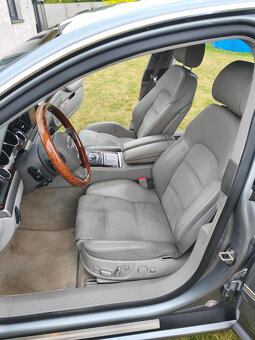 Audi A8 - 14