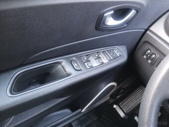 Renault Captur, 0,9 TCe, ČR, 1.majitel - 14