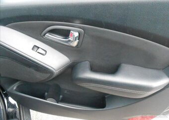 Hyundai ix35 2,0 100 kW Digiklima Historie nafta - 14