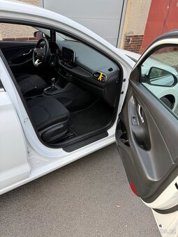 Hyundai i30 1.5i - 14
