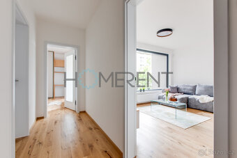 Pronájem moderně zařízeného bytu 2+kk (54,6 m²) s předzahrád - 14