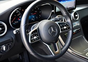 Mercedes-Benz GLC 300d 4M AMG K360°MASÁŽ PANO - 14