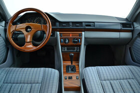 Mercedes-Benz 124 W124 300 TD / 108 kW / AUTOMAT - 14