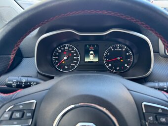 MG ZS 1.5 78kW ACC Full LED 76tkm DAB Parkovací senzory z. - 14