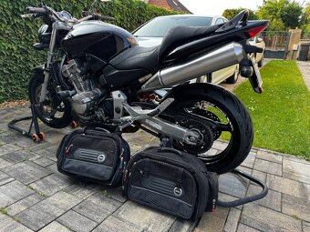 Honda Hornet 900, 2004 - 14