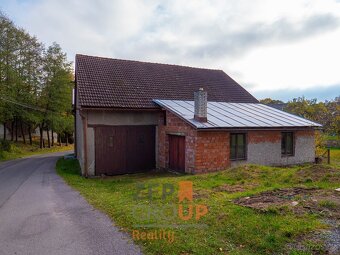 Prodej rodinného domu o rozloze 300 m2 - Kamenec u Poličky - 14