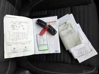 VW Touran CUP 2.0 TDI CR 103 KW-2014-PANORAMA-TAŽNÉ-155 TKM - 14