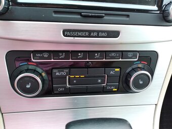 VOLKSWAGEN PASSAT CC 2.0 TDI DSG ČR - 14