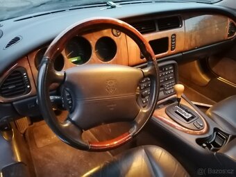 JAGUAR XK8 4,0 209kw 11/2000 - 14