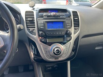 HYUNDAI ix20 1.6i 92 KW PDC TEMPOMAT VYHŘ.SEDADLA 2xALU KOLA - 14
