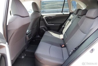 Toyota RAV4 Hybrid 4x4 2021 výbava Active s paketem Bussines - 14