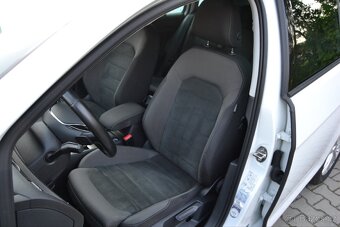 Volkswagen GOLF VII Variant 2.0Tdi 110kw DSG LED rok 2018 - 14