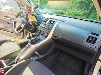 Toyota Auris - 14