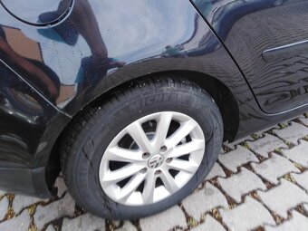 VW GOLF 5,, 1,6i BENZIN 75 KW= KLASIKA  ZA  59000 KČ - 14