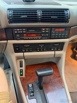 BMW 750i E32 V12, r.v. 1992 - 14