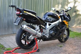 Honda CBR 900RR Fireblade SC33 - 14
