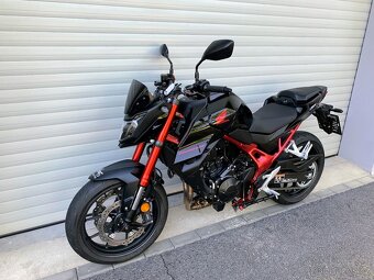 Honda CB 750 Hornet TOP STAV - 14