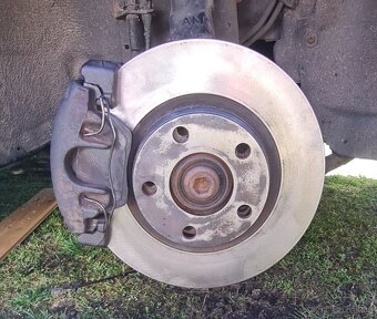 Prodám VW Passat b5 1.9 tdi pd 85kw atj 4motion r.v.2000 - 14