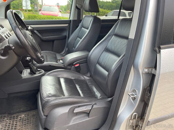 Volkswagen Touran 2.0 TDI CROSS kůže, xenoxy - 14