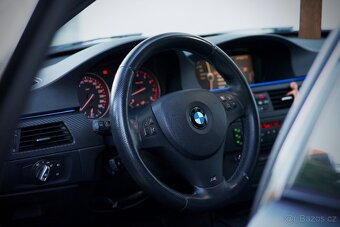 BMW E90 LCI 335i xDrive MANUÁL – Stage 1+, 350 koní, výborný - 14