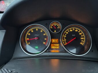 Opel Astra H 1.6 85kw automat - 14