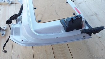 FORD COURIER – DVEŘE PRAVÉ ZADNÍ BÍLÉ - 14