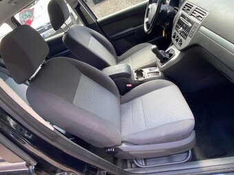 Ford Focus C-Max Trend 1.8i 92kW klimatizace el.okna nové ČR - 14