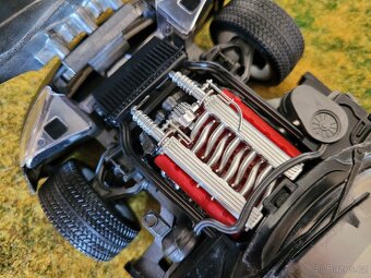 Modely aut 1:18, výrobce Burago, Italie - 14