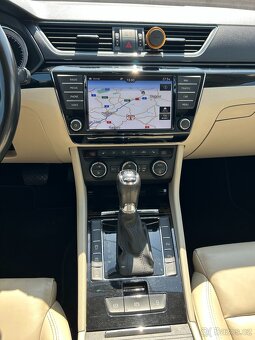 ŠKODA SUPERB III 2.0TDI 140KW 4x4 COMBI DSG L&K ČR NAVI KŮŽE - 14