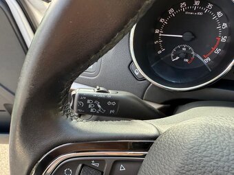 ►► ŠKODA YETI 2,0 TDI 4x4 - 103 kW, PARK. SENZORY, NAVI ◄◄ - 14