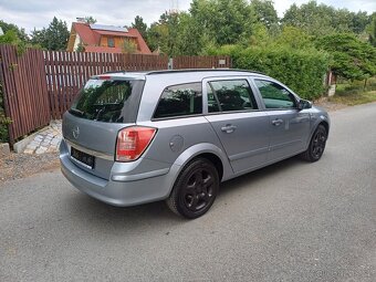 Benzínový Opel Astra 1.8..16V... Tempomat - 14