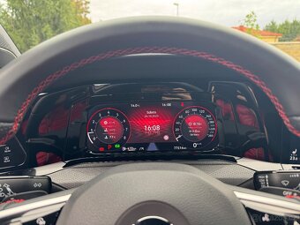 Volkswagen Golf GTI/2.0 TSI/DSG/180 kW/servis VW/r. 2021 - 14
