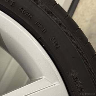 Alu kola Škoda Octavia, 225/45 R17 Nokian a Sava, 5x112 - 14