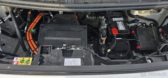 Opel Vivaro eBasic rok 2023. Elektro dodávka - 14