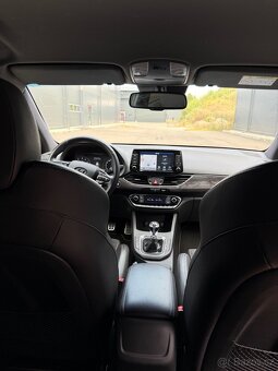 HYUNDAI i30N 2.0. N PERFORMANCE 202kW 2017 TOP STAV - 14