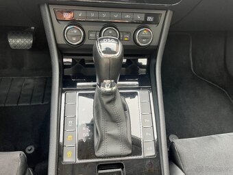 SUPERB 3 2.0TDI 140kw MAX VÝBAVA PANORAMA TOP STAV - 14