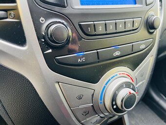 HYUNDAI IX20 1.4 i BENZÍN ALU KOLA, MULTIFUNKČNÍ VOLANT - 14