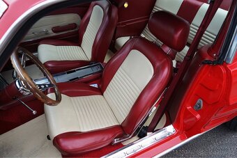 1967 Ford Mustang Fastback - 14